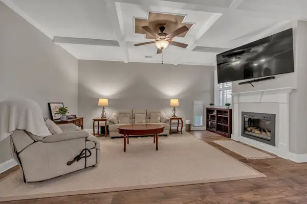 102 Murrell Rd, Dickson, TN 37055