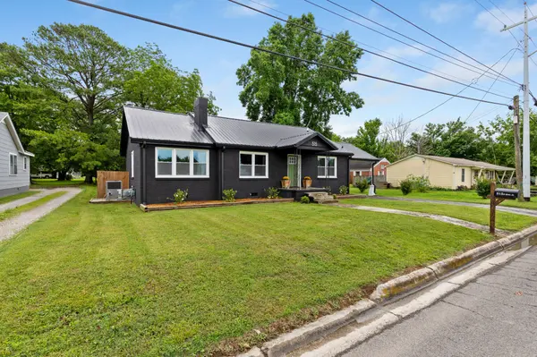 515 S Cedar Ln, Pulaski, TN 38478