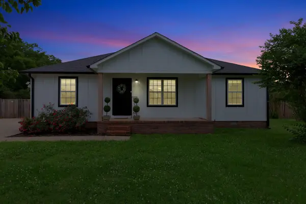 2312 Forrest Fields Dr, Chapel Hill, TN 37034