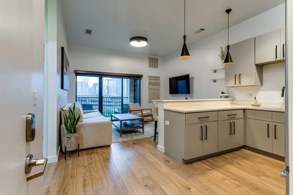 1002 Division Street #405, Nashville, TN 37203