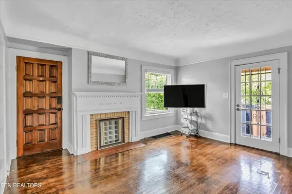 4616 Coile Rd, Knoxville, TN 37918