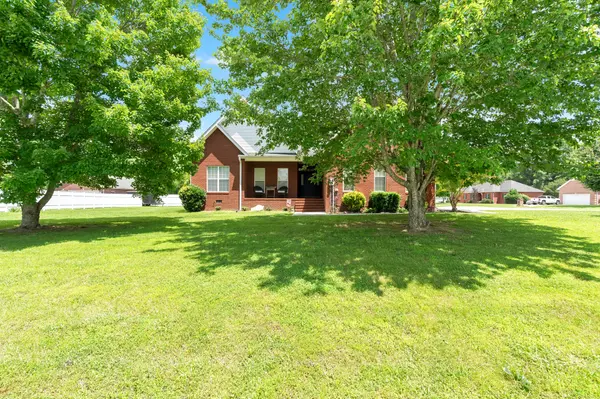 285 Crimson Dr, Winchester, TN 37398