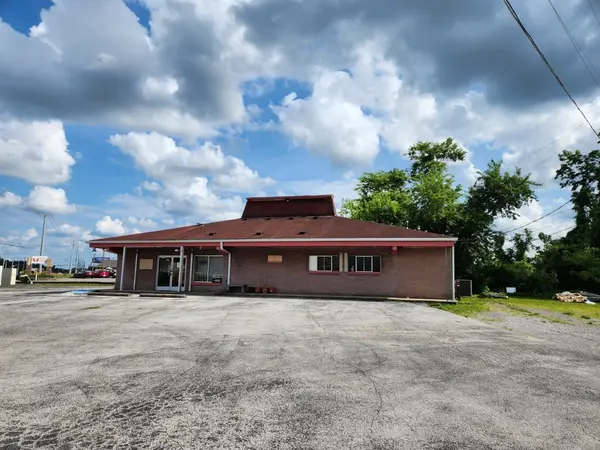 2030 Fort Campbell Blvd, Clarksville, TN 37042