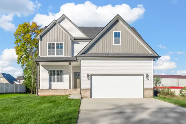 373 Wesson Dr, Clarksville, TN 37043