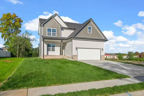 373 Wesson Dr, Clarksville, TN 37043