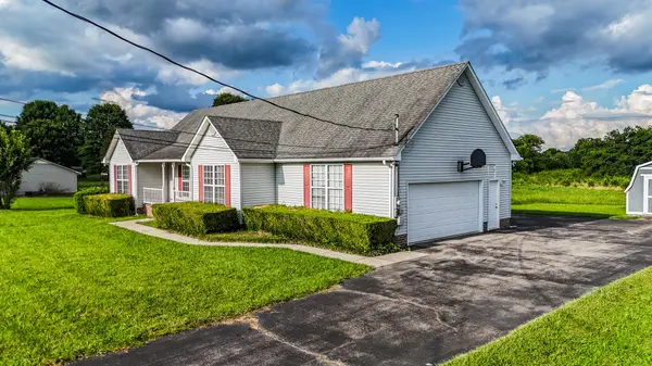 107 Cascade Ln, Bell Buckle, TN 37020