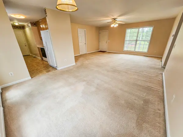 107 Cascade Ln, Bell Buckle, TN 37020