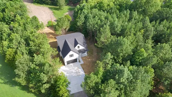 499 Shelton Rd, Manchester, TN 37355