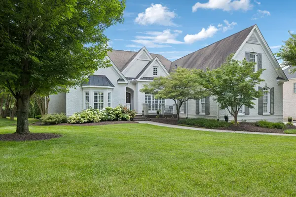 220 Ennismore Ln, Brentwood, TN 37027