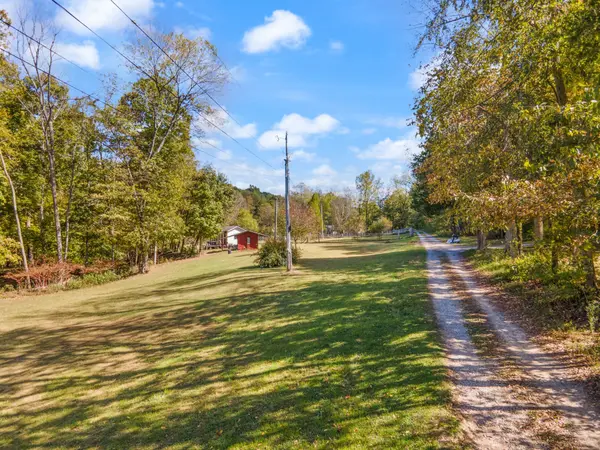 1036 Kaity Brooke Rd, Portland, TN 37148