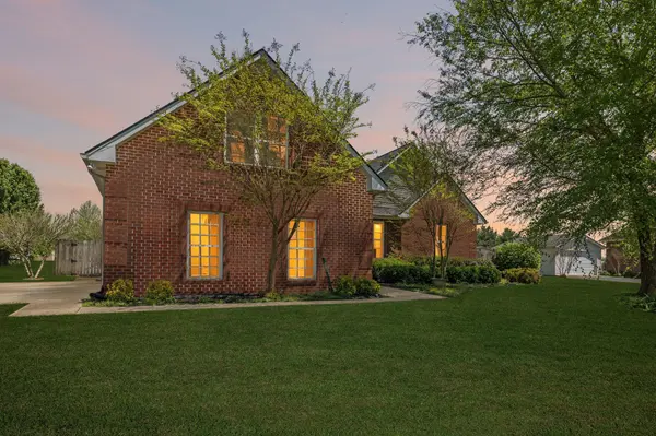 1000 Roland Ct, Cottontown, TN 37048