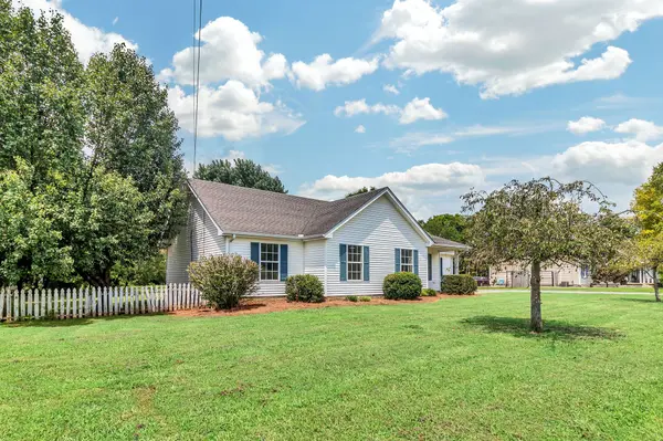 5614 Constantine Dr, Rockvale, TN 37153