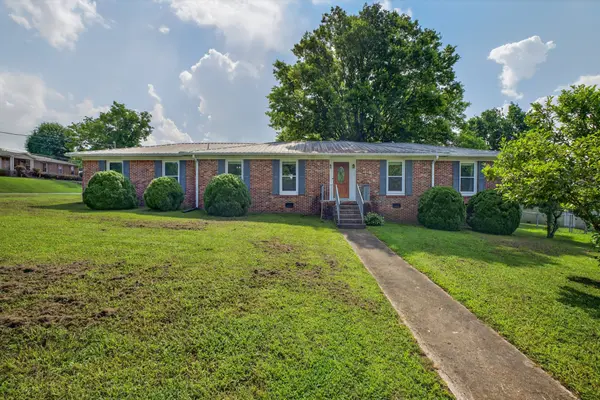 115 Noblett Ave, Fayetteville, TN 37334