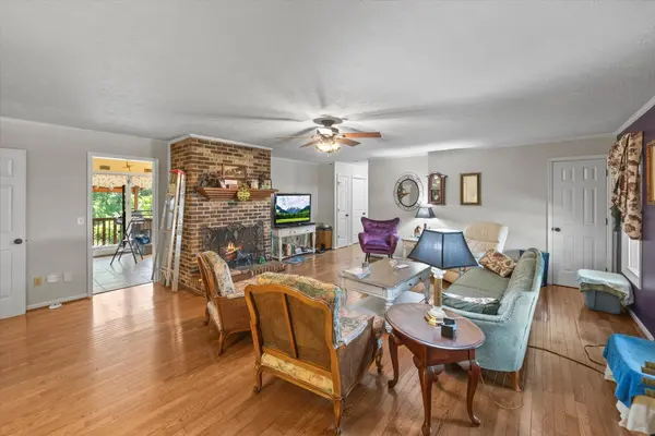 1206 Belmont Dr, Cookeville, TN 38506