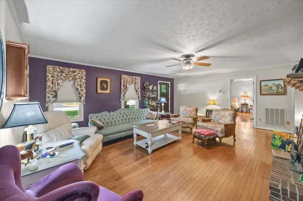 1206 Belmont Dr, Cookeville, TN 38506