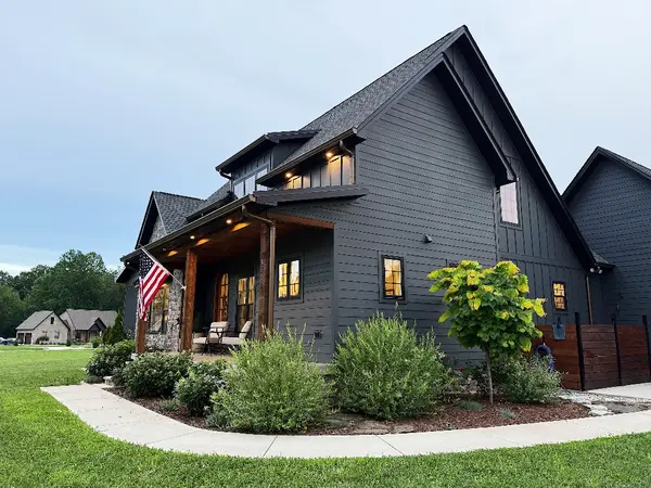 1782 Honey Ln, Estill Springs, TN 37330