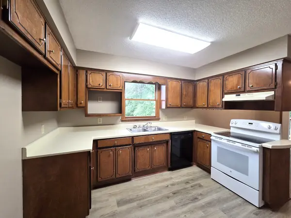 254 Greenfield Ln, Estill Springs, TN 37330