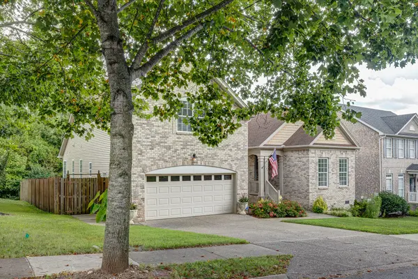 726 Cowan Dr, Nolensville, TN 37135