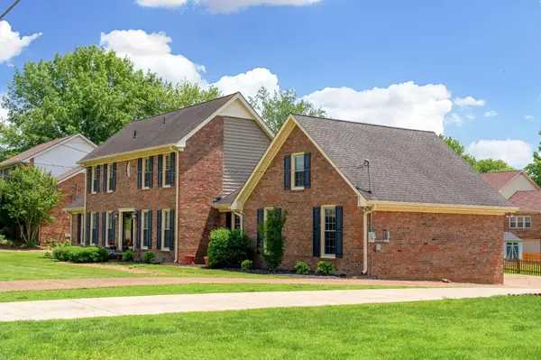 138 Hedgelawn Dr, Hendersonville, TN 37075