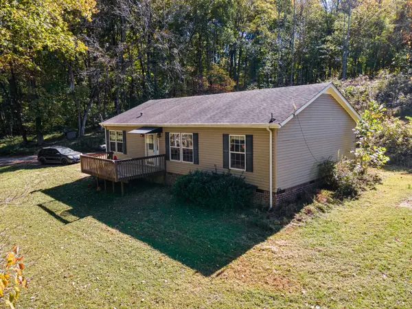 1036 Kaity Brooke Rd, Portland, TN 37148
