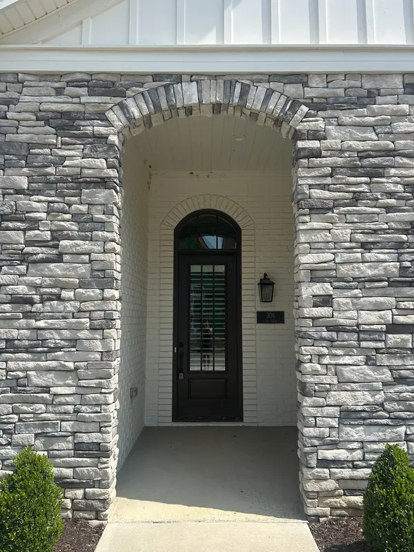 306 Flag Court, Gallatin, TN 37066