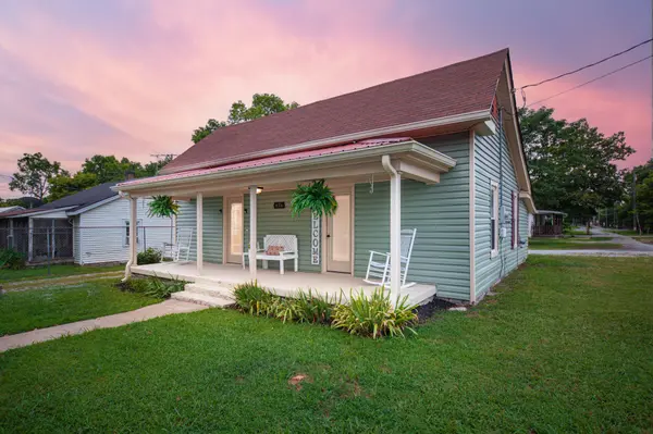 676 Woodlawn Ave, Lewisburg, TN 37091