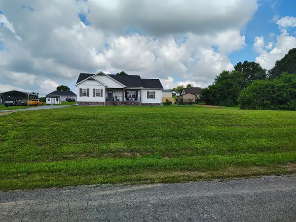 177 Lauren Ln, Westmoreland, TN 37186