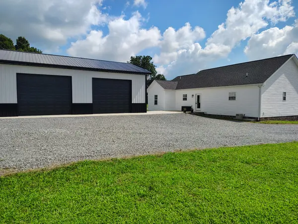 177 Lauren Ln, Westmoreland, TN 37186