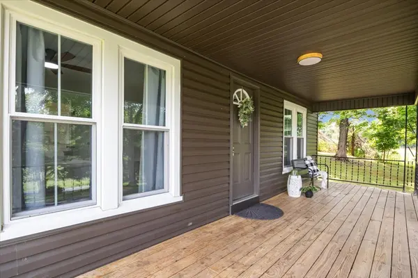 2460 Little Bartons Creek Rd, Cumberland Furnace, TN 37051