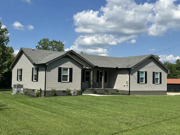 823 Brookhaven Cir, Shelbyville, TN 37160