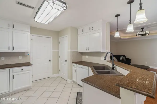 6731 La Christa Way #6, Knoxville, TN 37921