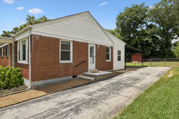 1820 Sunset Ave, Columbia, TN 38401