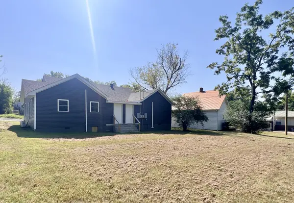 119 Maple Ave, Camden, TN 38320