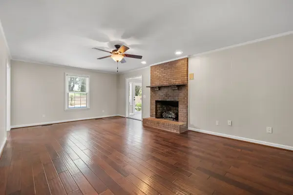 2839 Scenic Dr, Clarksville, TN 37043