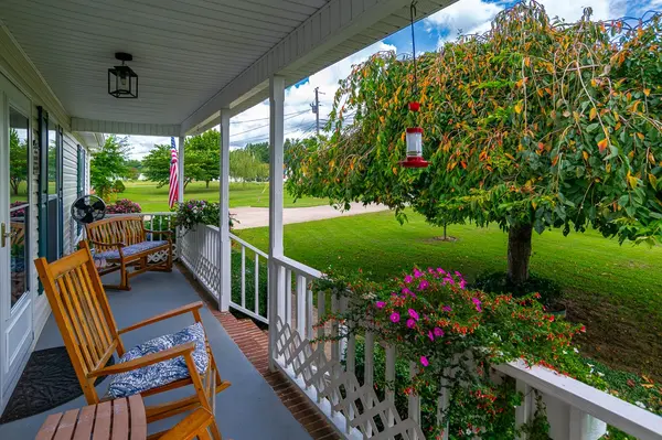 8 Long Meadow Dr, Fayetteville, TN 37334