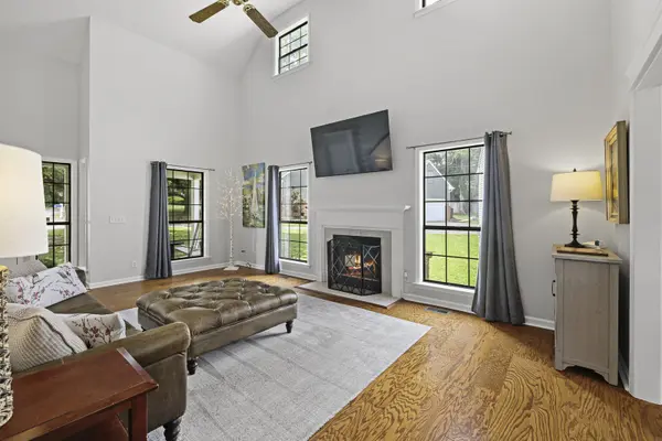 604 Darlington Pl, Nashville, TN 37211
