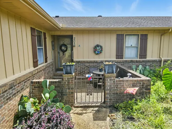203 Earl Smith Rd, Wartrace, TN 37183
