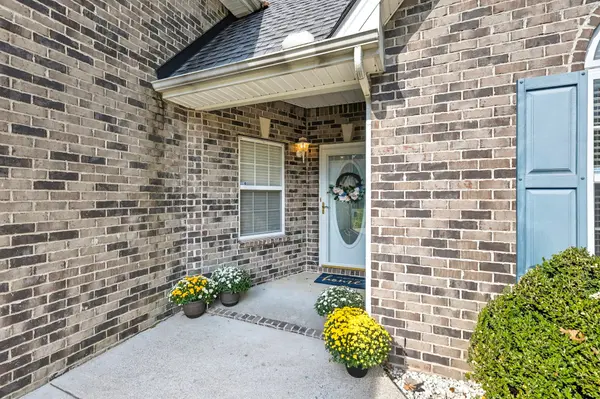 2031 Summit Ln, La Vergne, TN 37086