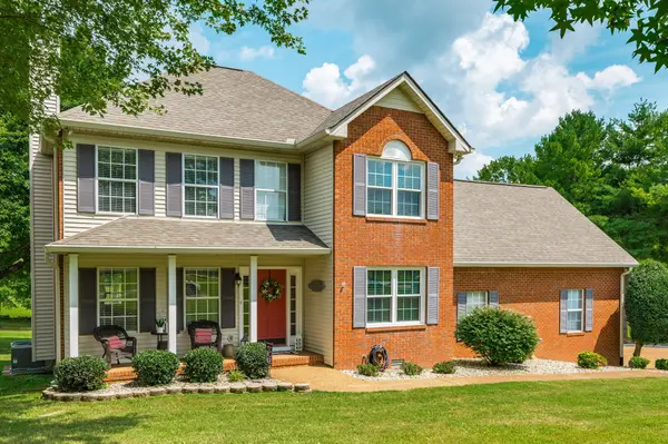 200 Arrowood Dr, Cottontown, TN 37048