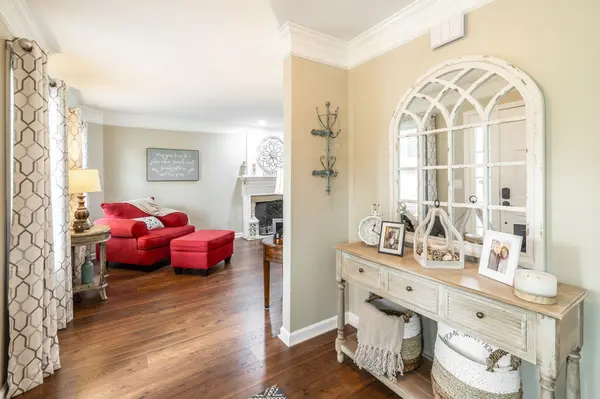 200 Arrowood Dr, Cottontown, TN 37048
