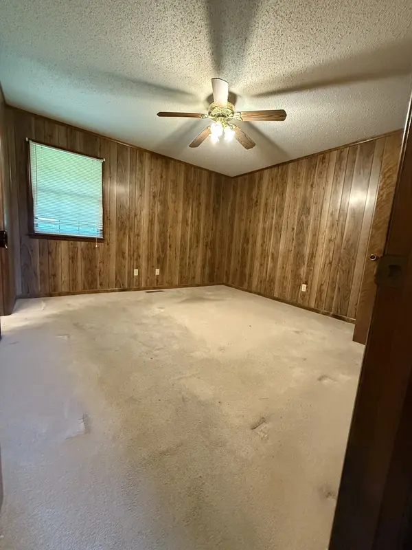 131 Washington St, Celina, TN 38551