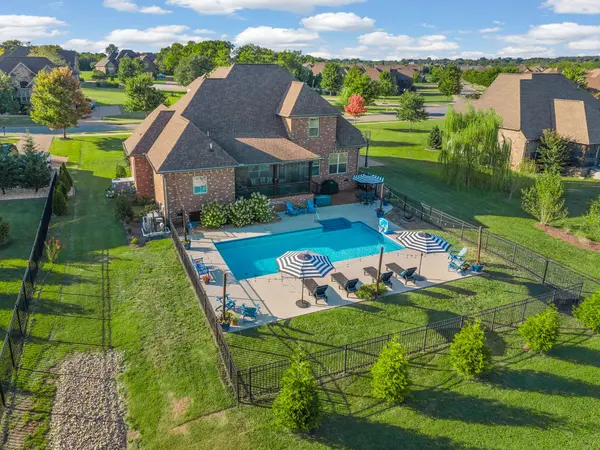 113 Springfield Dr, Lebanon, TN 37087