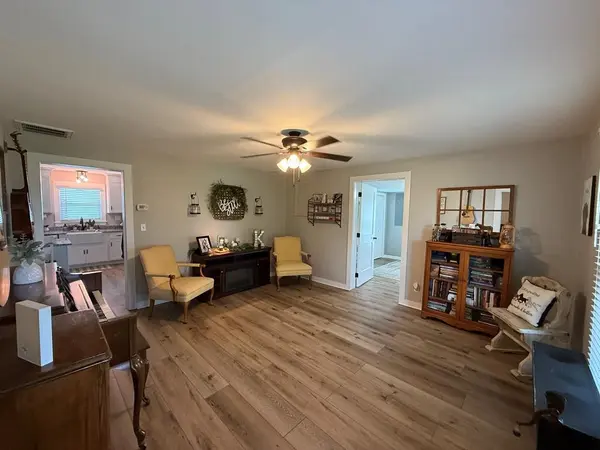 2864 Clarks Store Sinking Fork Rd, Cerulean, KY 42215