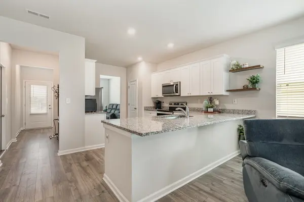 112 Harvest Cir, Dickson, TN 37055