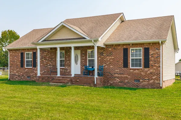 890 Mount Vernon Rd, Bethpage, TN 37022