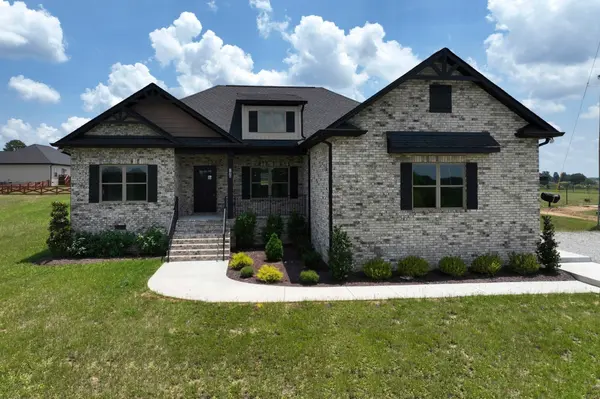 796 N Leath Rd, Portland, TN 37148