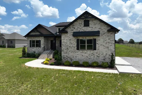 796 N Leath Rd, Portland, TN 37148
