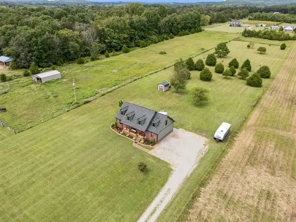 1856 Sawgrass Ln, Chapel Hill, TN 37034