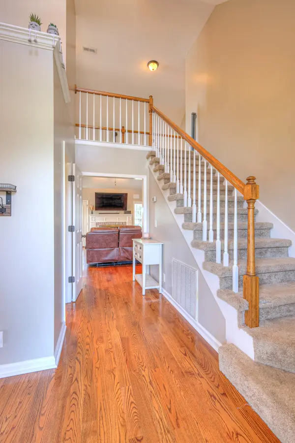 2319 Amber Glen Dr, Murfreesboro, TN 37128