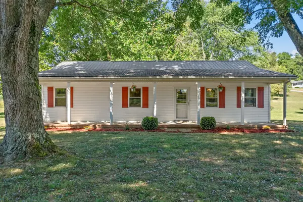 717 Jess Harris Rd,  Pleasant View,  TN 37146